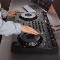 Controlador Pioneer DJ DDJ-GRV6 - Preto
